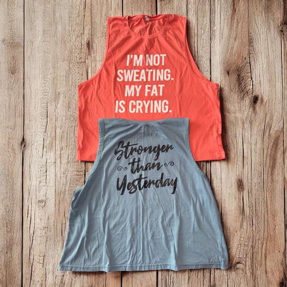 LOT OF 4 WOMEN'S WORKOUT TOPS SIZE XXL - Picture 3 of 3